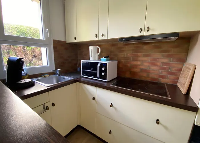 Sunny Cocoon With Garden Close To The Sea Apartment