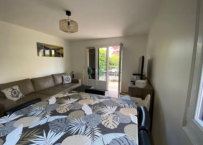 Apartment Sunny Cocoon With Garden Close To The Sea