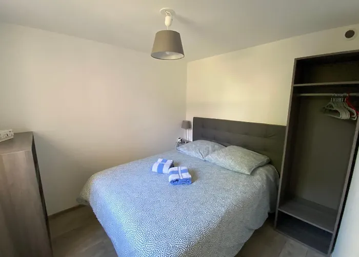 Sunny Cocoon With Garden Close To The Sea Apartment