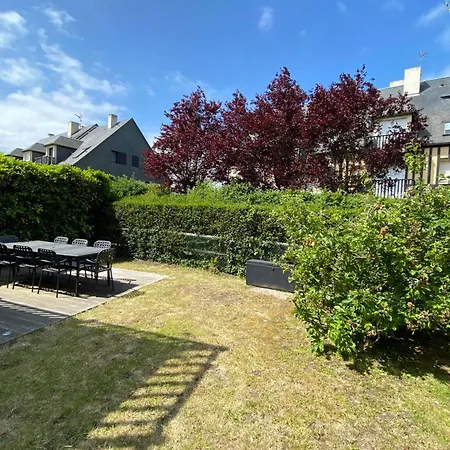 شقة Sunny Cocoon With Garden Close To The Sea كابورغ
